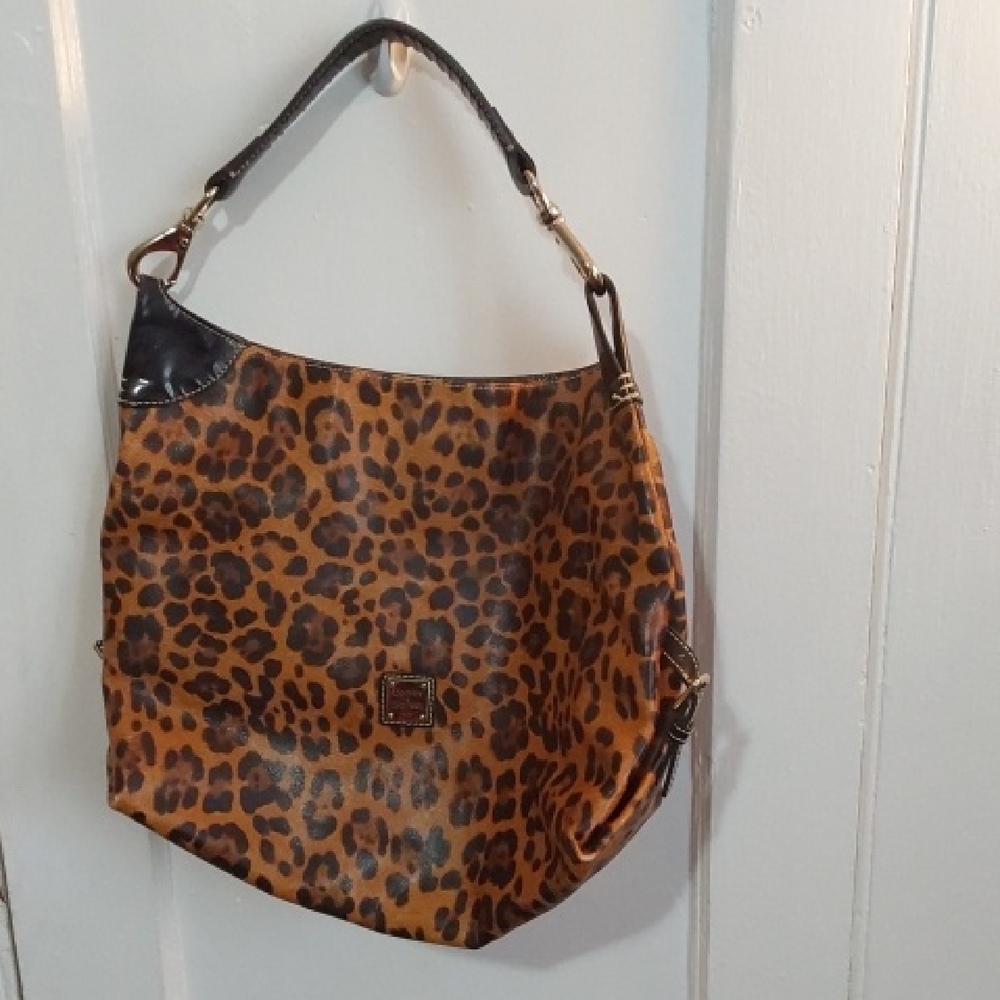 LOW START DOONEY & BOURKE LEOPARD PRINT HOBO BAG